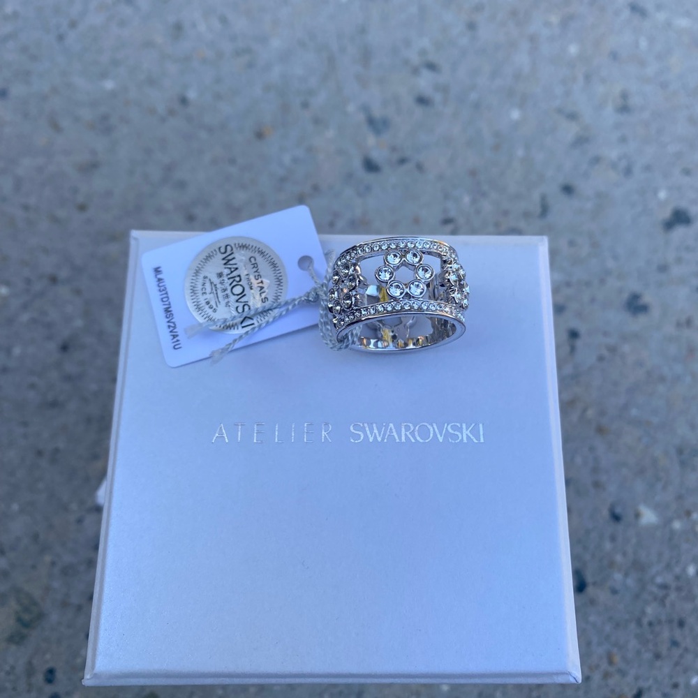 NWT Atelier Swarovski Seed of Love Ring Size 5.5
